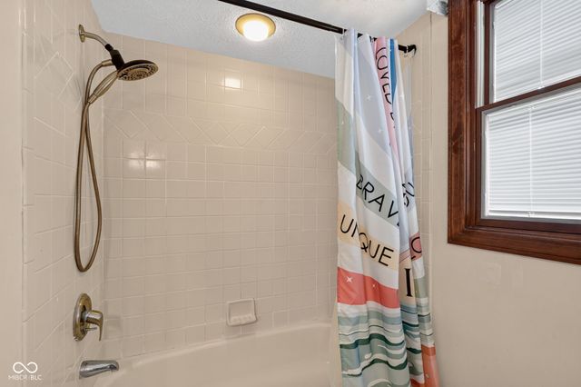 11102 Outrigger Court, Indianapolis, IN 46236
