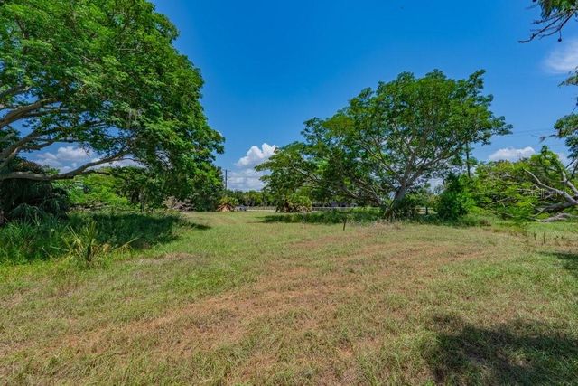 10912 672 HIGHWAY, Riverview, FL 33579
