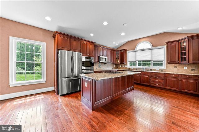 13 EVERGREEN PL, Chadds Ford, PA 19317