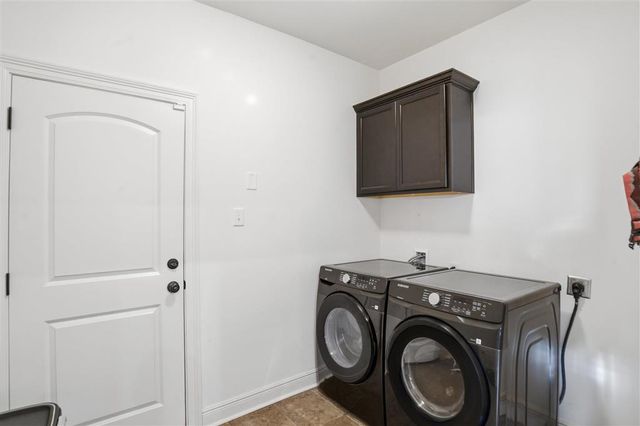 1887 Poeyfarre Drive, Lake Charles, LA 70611