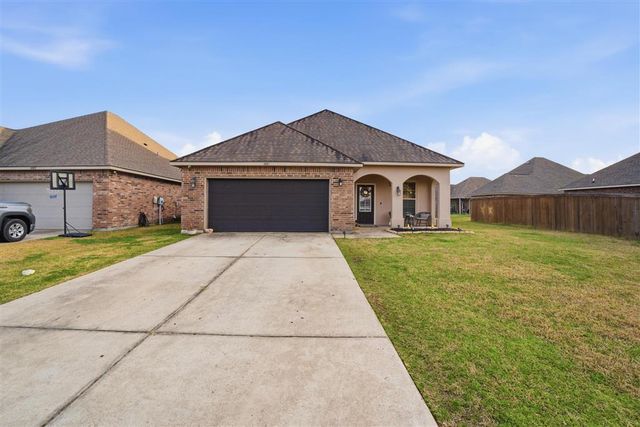 1887 Poeyfarre Drive, Lake Charles, LA 70611