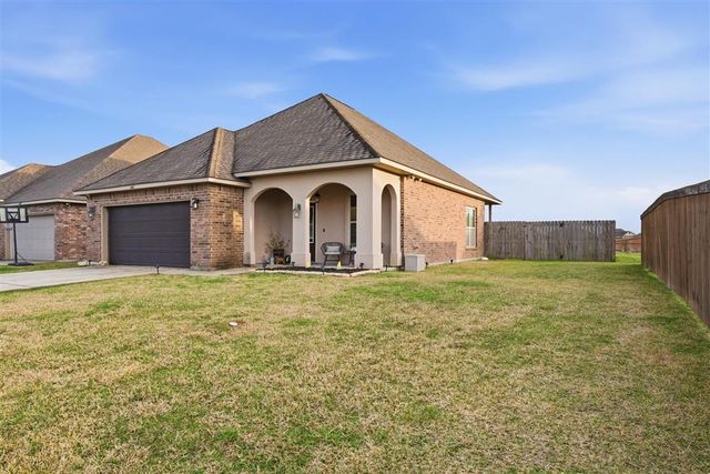 1887 Poeyfarre Drive, Lake Charles, LA 70611