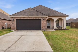 1887 Poeyfarre Drive, Lake Charles, LA 70611