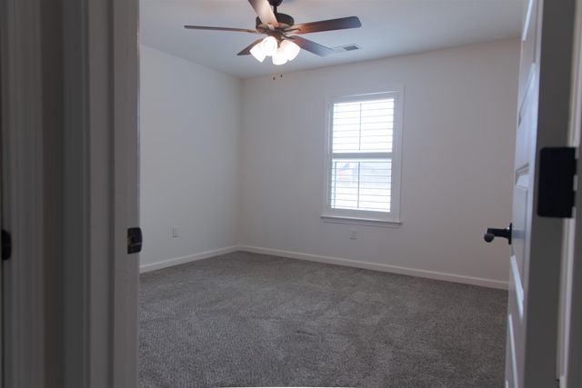 36 W SCOTTSDALE CV, Atoka, TN 38004