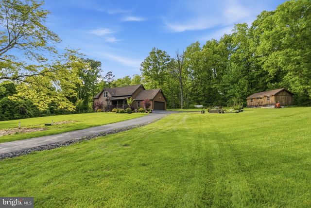 449 HOUSEMAN RD, Perkiomenville, PA 18074