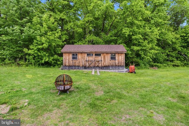 449 HOUSEMAN RD, Perkiomenville, PA 18074