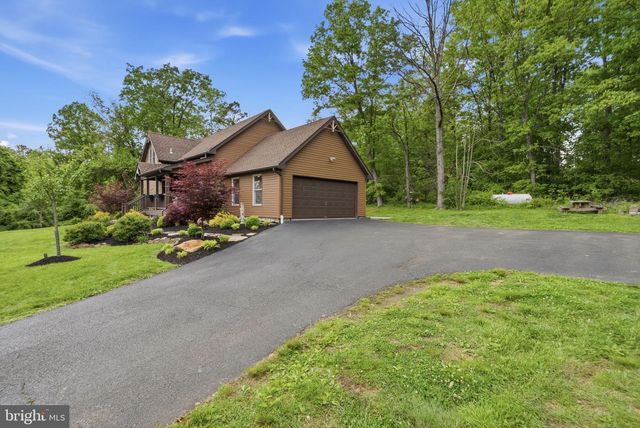 449 HOUSEMAN RD, Perkiomenville, PA 18074
