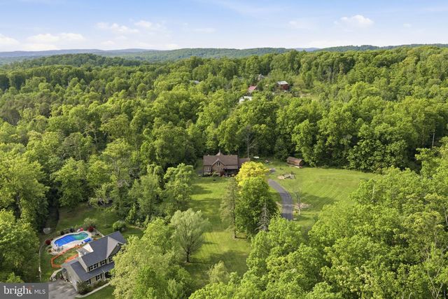 449 HOUSEMAN RD, Perkiomenville, PA 18074