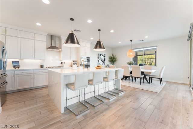 12424 Point Sierra Street, Las Vegas, NV 89138