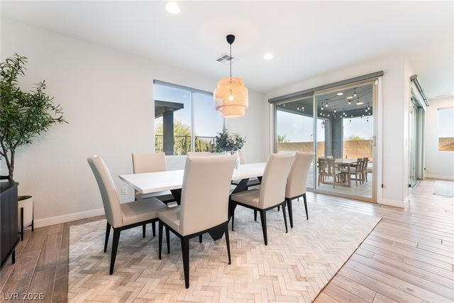 12424 Point Sierra Street, Las Vegas, NV 89138