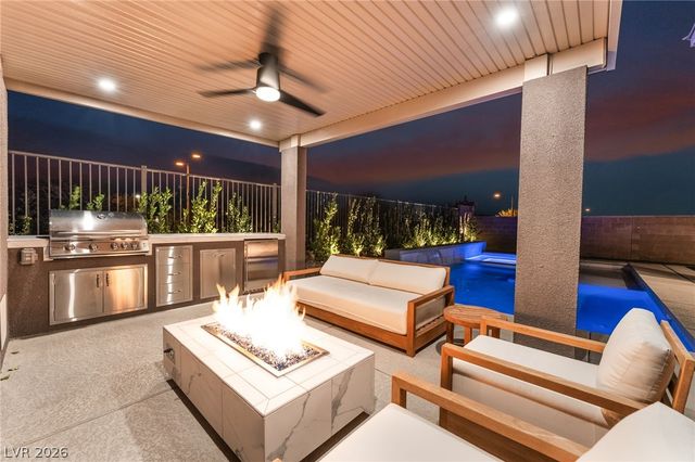 12424 Point Sierra Street, Las Vegas, NV 89138