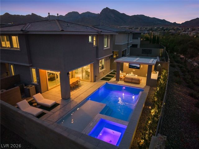 12424 Point Sierra Street, Las Vegas, NV 89138