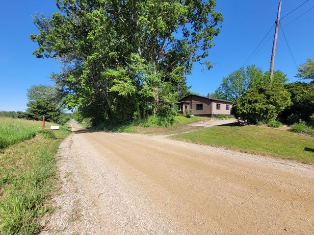 9007 Lake Road, Berrien Twp, MI 49102
