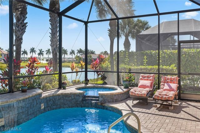 1402 Redona WAY, Naples, FL 34113