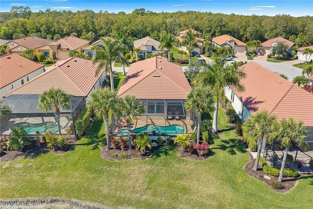 1402 Redona WAY, Naples, FL 34113