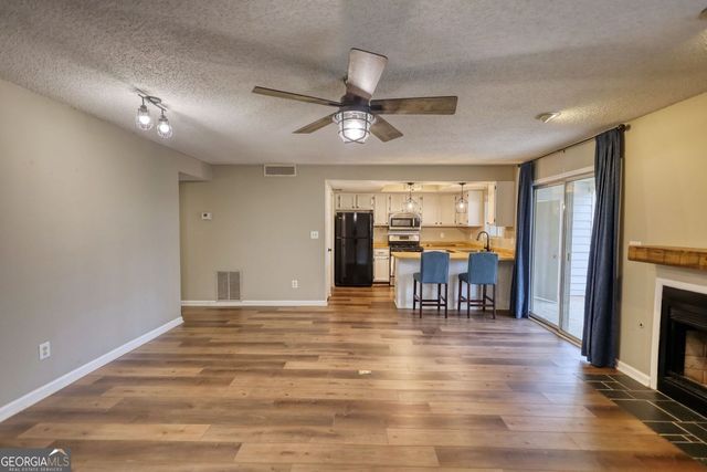 11 Doranne Court SE, Smyrna, GA 30080