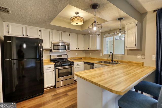 11 Doranne Court SE, Smyrna, GA 30080