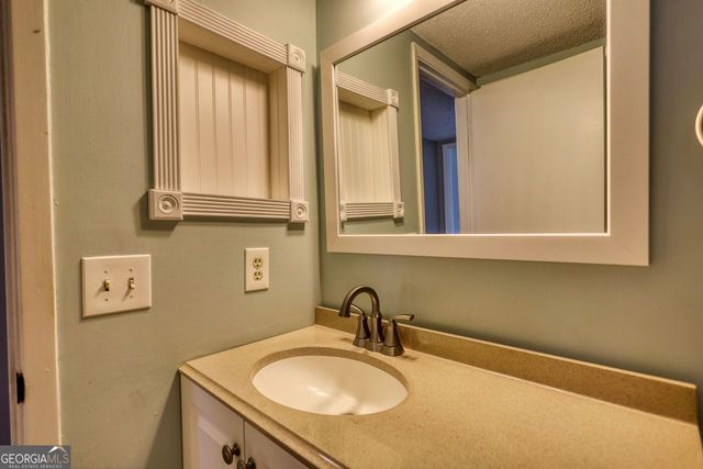 11 Doranne Court SE, Smyrna, GA 30080