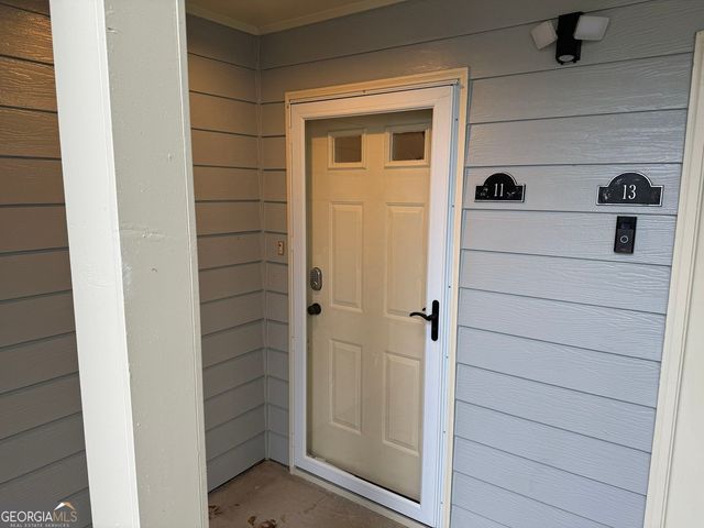 11 Doranne Court SE, Smyrna, GA 30080