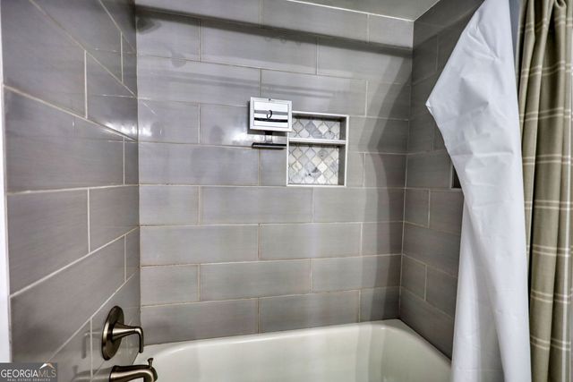 11 Doranne Court SE, Smyrna, GA 30080