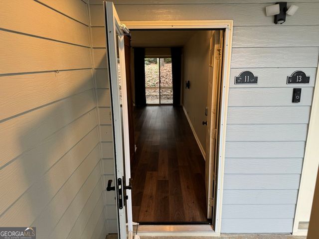 11 Doranne Court SE, Smyrna, GA 30080