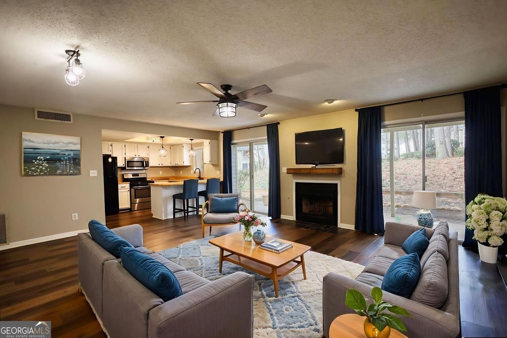 11 Doranne Court SE, Smyrna, GA 30080