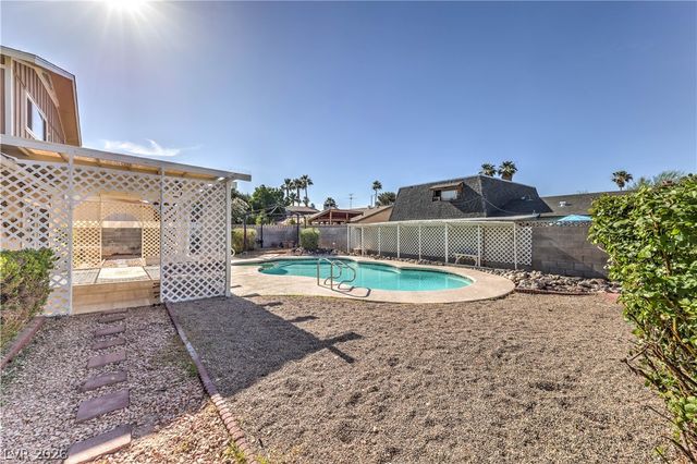 4714 Plata Del Sol Drive, Las Vegas, NV 89121