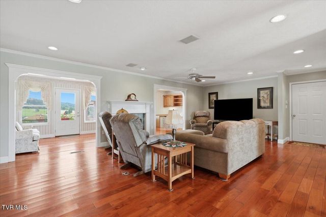435 Independence Drive, Jefferson City, TN 37760