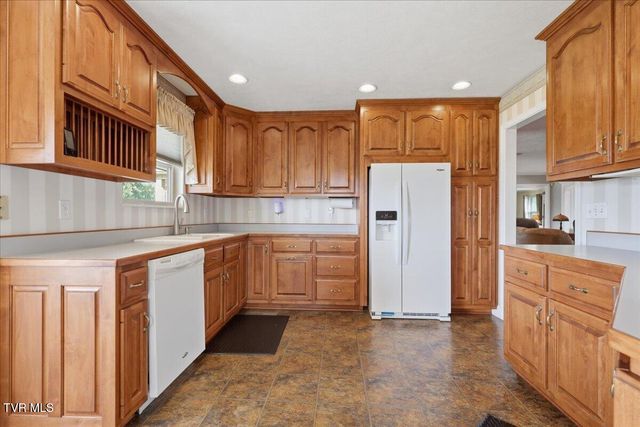435 Independence Drive, Jefferson City, TN 37760