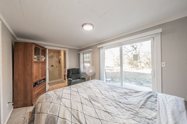 3707 Knob Hill Road, Azle, TX 76020