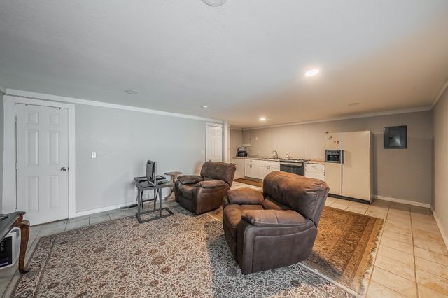 3707 Knob Hill Road, Azle, TX 76020