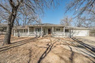 3707 Knob Hill Road, Azle, TX 76020