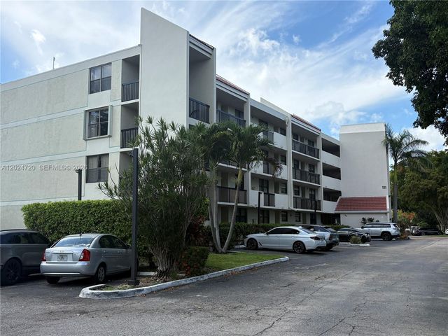 111 Lake Emerald Dr 302, Oakland Park, FL 33309