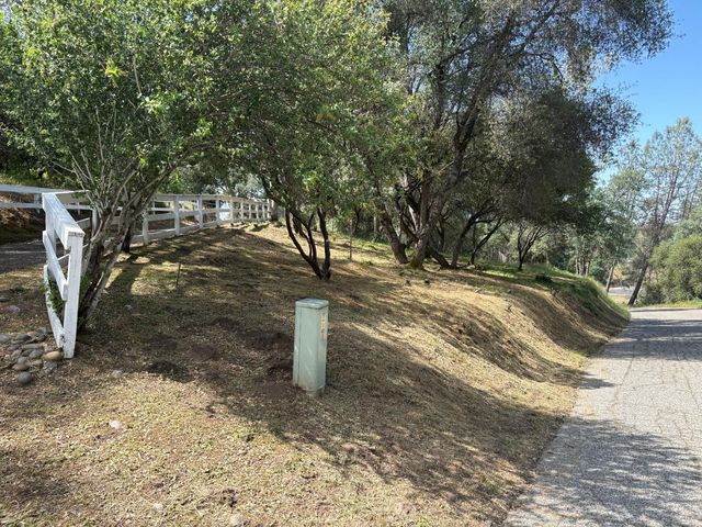 46174 Skyline Ridge Road, Coarsegold, CA 93614