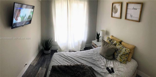 12906 SW 52nd St, Miami, FL 33175