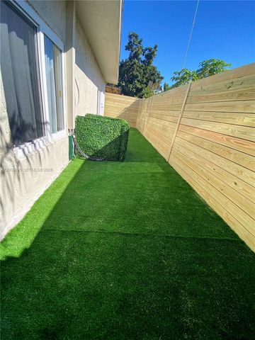 12906 SW 52nd St, Miami, FL 33175