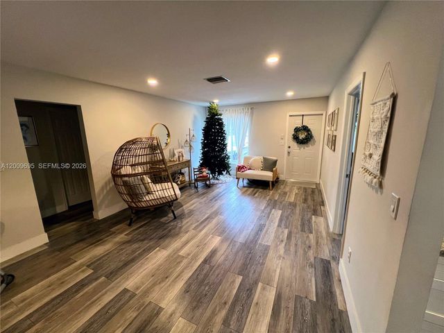 12906 SW 52nd St, Miami, FL 33175