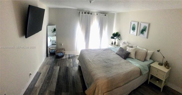 12906 SW 52nd St, Miami, FL 33175