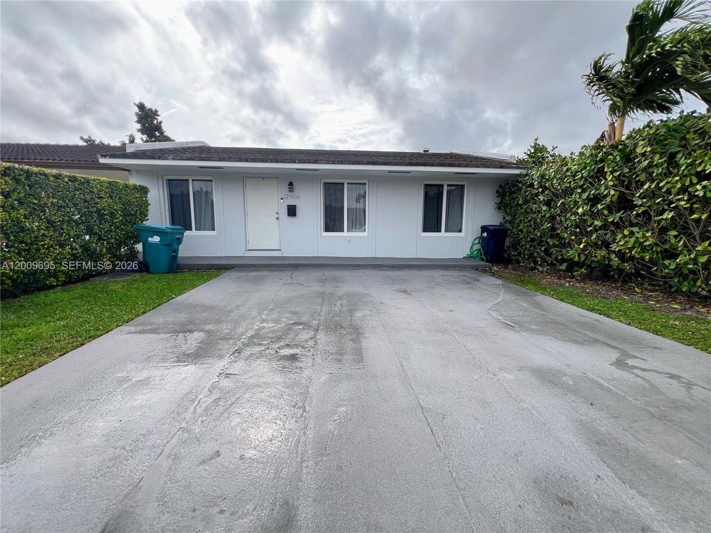 12906 SW 52nd St, Miami, FL 33175