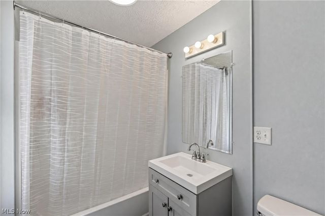 3413 Fulton Road, Cleveland, OH 44109