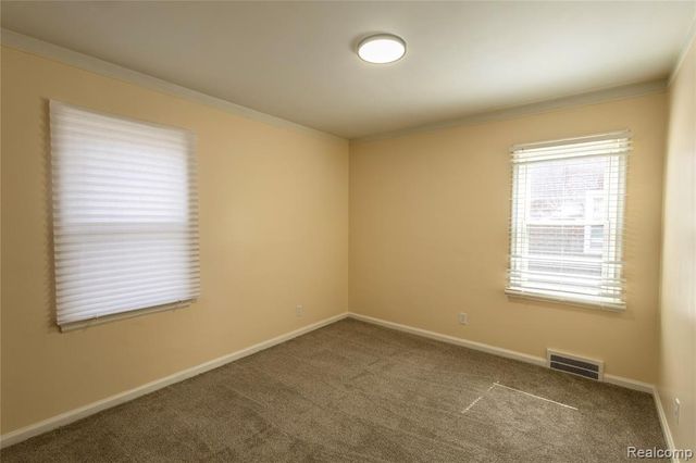 11382 Rossiter St Street, Detroit, MI 48224