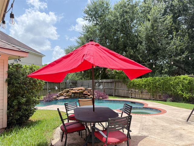14131 Glasgow Place, Houston, TX 77077