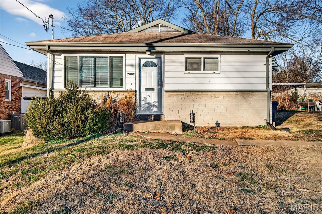 7809 Genesta Street, St Louis, MO 63123