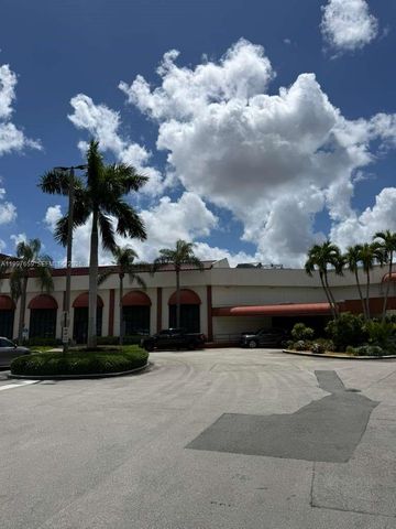 691 S Hollybrook Dr 202, Pembroke Pines, FL 33025