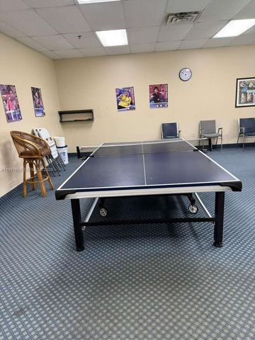 691 S Hollybrook Dr 202, Pembroke Pines, FL 33025