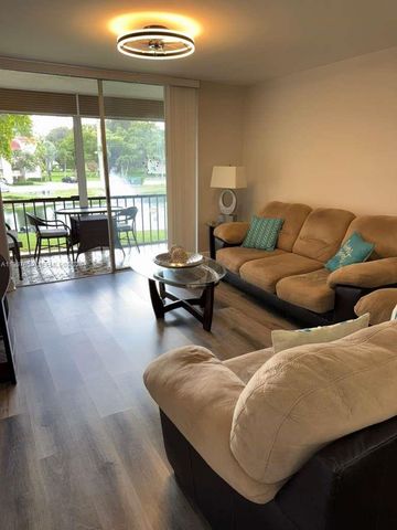 691 S Hollybrook Dr 202, Pembroke Pines, FL 33025