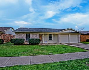 3517 Madrid Drive, Fort Worth, TX 76133