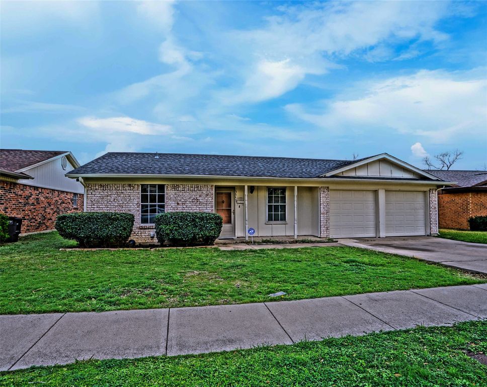 3517 Madrid Drive, Fort Worth, TX 76133