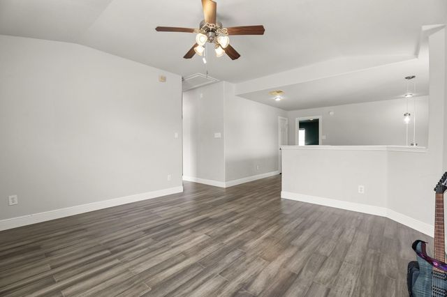 464 Magnolia Crossing, League City, TX 77573
