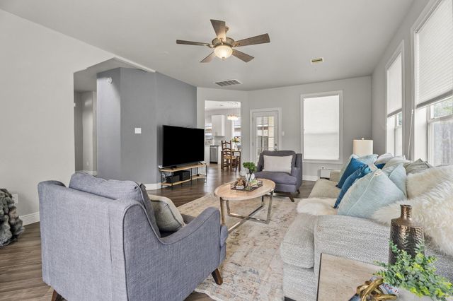 464 Magnolia Crossing, League City, TX 77573